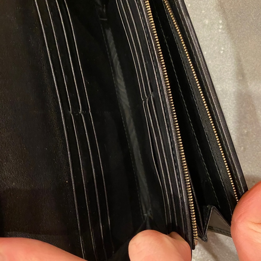 Gucci Wallet - Picture 9 of 12